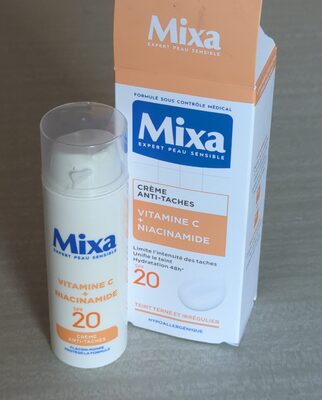 Crème anti-taches – vitamine c + niacinamide 제품 사진