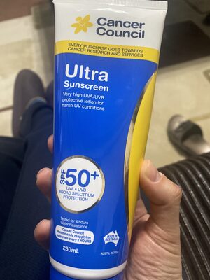 Cancer Council Ultra Sunscreen SPF50+ 제품 사진